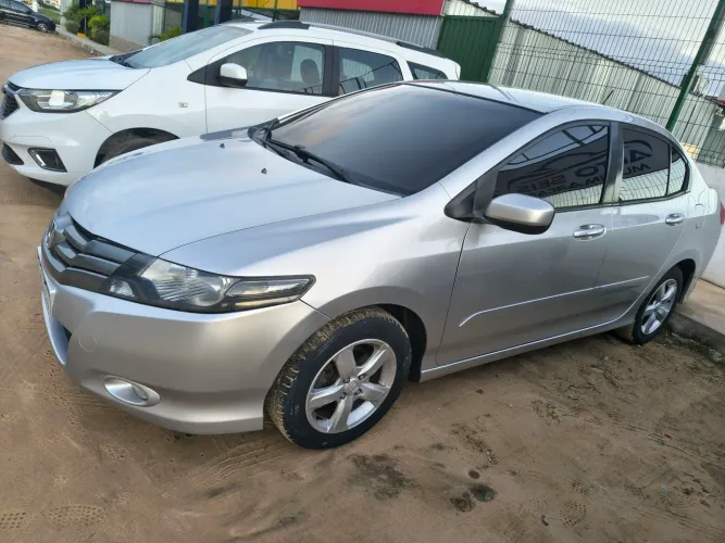 Honda City Sedan LX 1.5 Flex 16V 4P Aut. 2010
