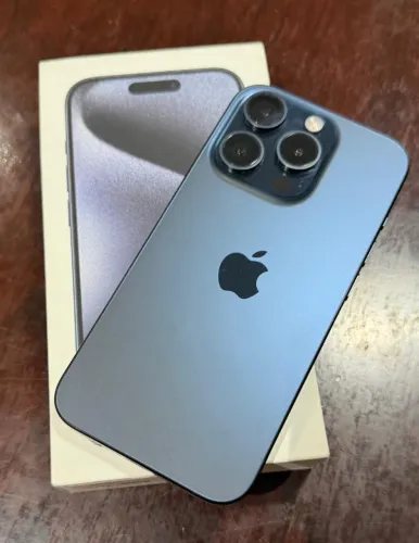 ? iPhone 15 Pro 256GB - Estado de Novo + Brindes Exclusivos!