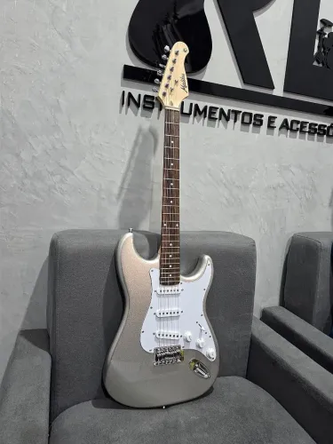 Guitarra Malibu EG22 Silver