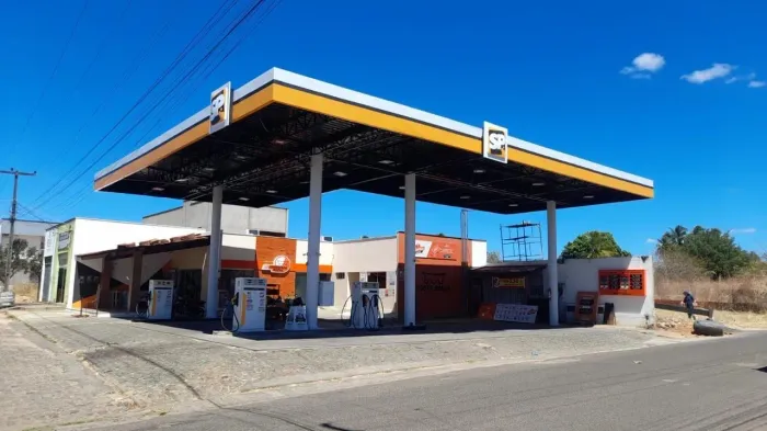Posto de Combustível + Conveniência
