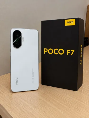 Poco F7 - Semi-novo!!!!! 