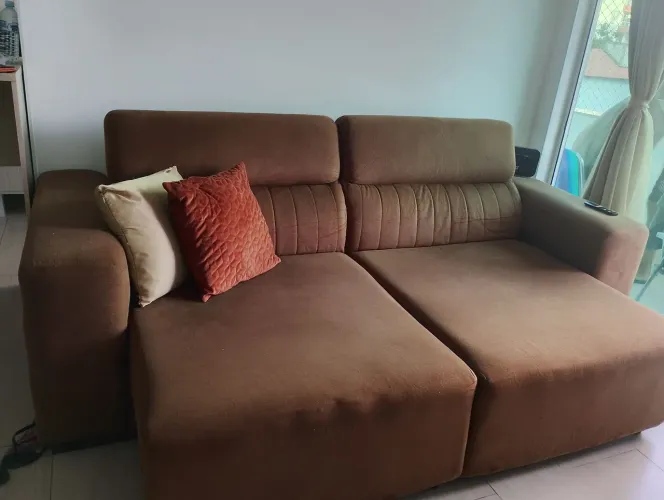Sofá semi novo
