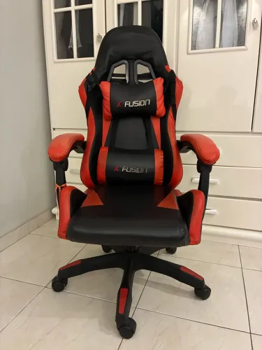 Cadeira gamer Fusion otimo estado