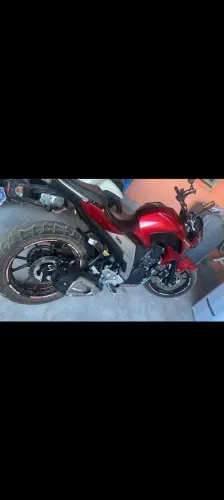 Vendo essa moto da zero pouco andada