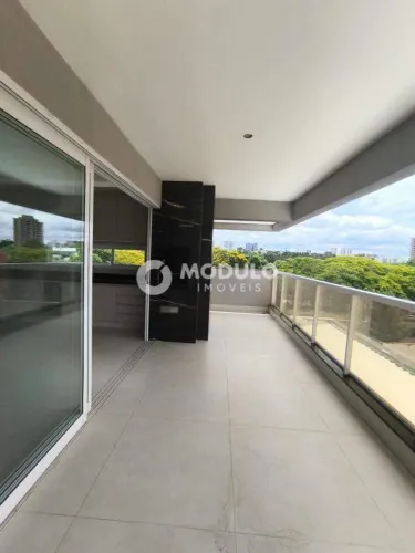 APARTAMENTO à venda, 3 quartos, 3 suítes, 2 vagas, COPACABANA - Uberlândia/MG
