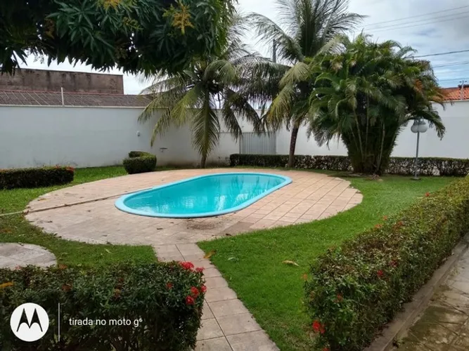 Alugo casa na Raposa, por temporada, próx. ao comando da polícia militar, av.principal.