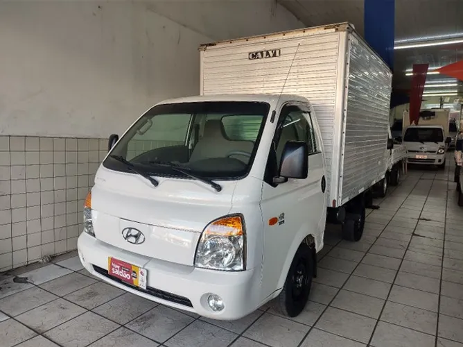 Hyundai HR Kia bongo baú carroceria loja física carro real pronta entrega