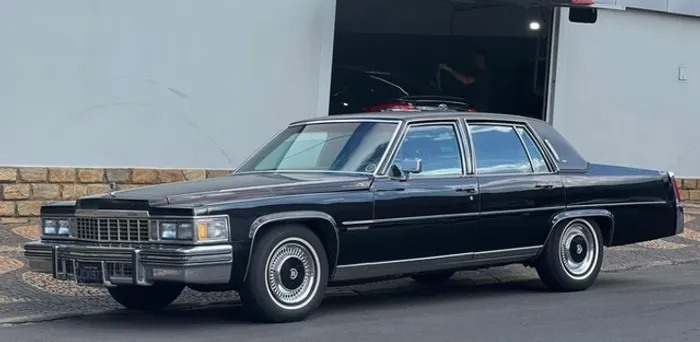 Cadillac Fleetwood 1977