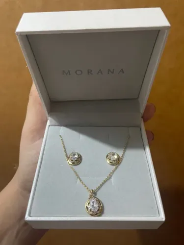 Conjunto de Colar e Brincos Morana