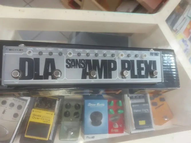 SansAmp Fly Rig Plexi - Pedal de Guitarra