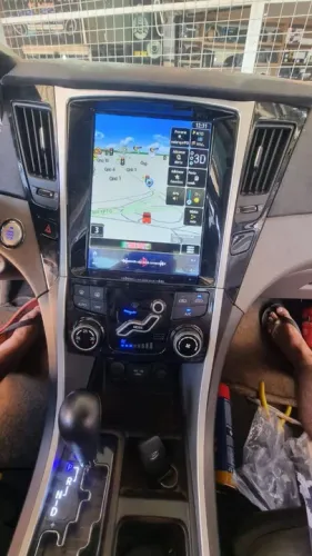 Multimídia tesla Hyundai  SONAT A