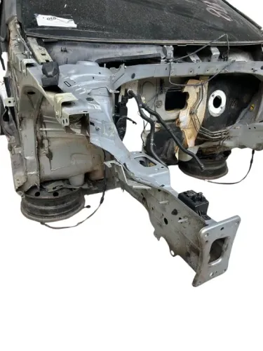 Caixa de roda Direita VW Golf 1.6 MSI AUTO 2015