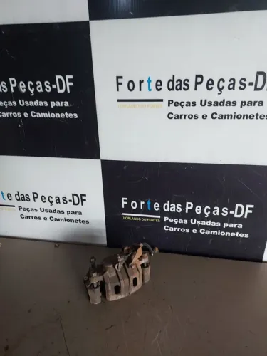 Pinça De Freio C/Suporte Direita Da Pajero Sport 2.5 2001/10 C/Abs