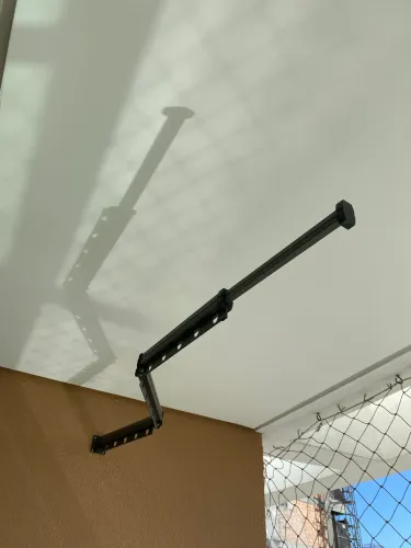 Varal moderno retrátil 