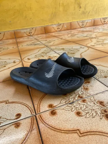 Sandália slide Nike Victori one