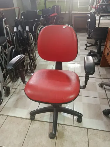 Cadeira de Rodas Vermelha R$ 170,00 PIX