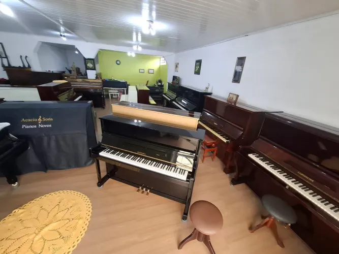 Pianos Usados em até 10x sem juros 
