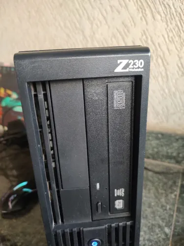 Estação de Trabalho HP Z230 com 16 gigas Xeon
