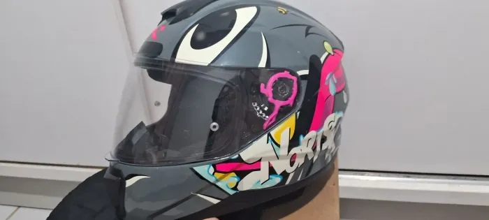 Capacete NORISK semi-novo. 