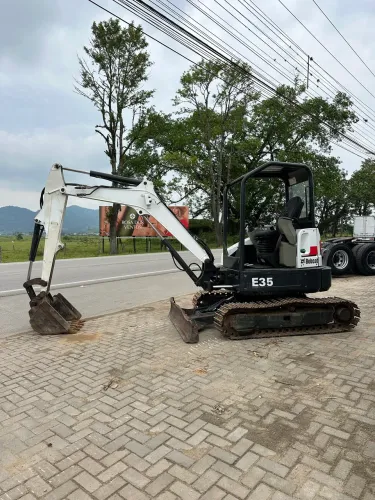 Bob cat mini escavadeira