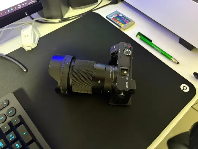 Câmera Sony a 6300 + Sigma 16mm + Flash Godox tt685