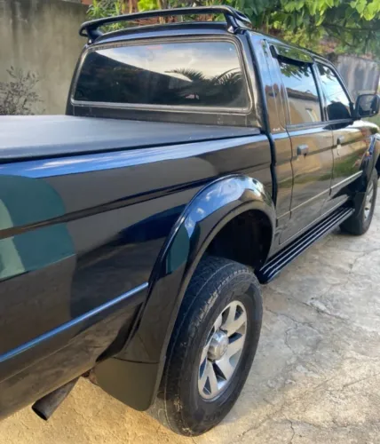 Mitsubishi L200 GLS Sport 2.5 4X4 121cv CD DTI Dies 2006