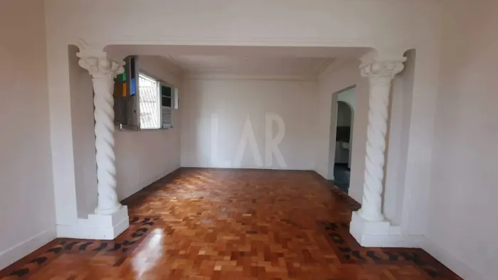 Casa à venda, 5 quartos, 1 suíte, 5 vagas, Floresta - Belo Horizonte/MG