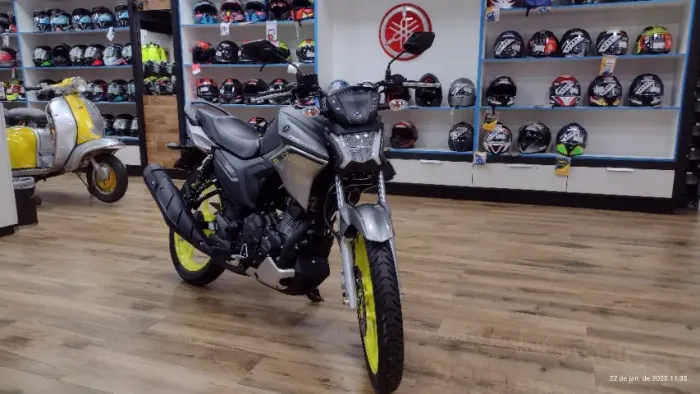 Nova Yamaha Factor DX