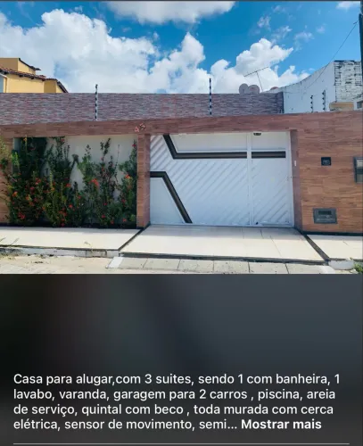 Alugo essa casa com três suítes 