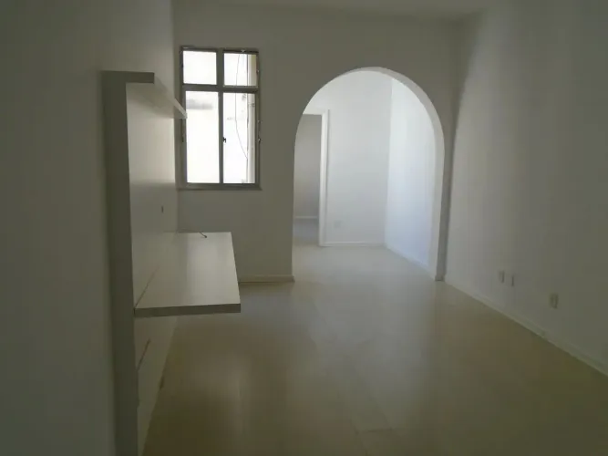Imóvel para aluguel com 70 m2 com 2 quartos em Laranjeiras - Rio de Janeiro - RJ