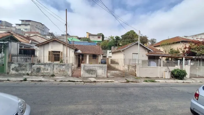TERRENO 623M² COM 2 CASAS TÉRREAS ANTIGAS - 7474