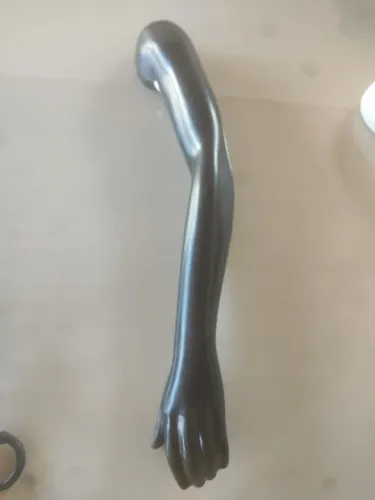 Manequim de braço feminino para loja 30 reais cada 