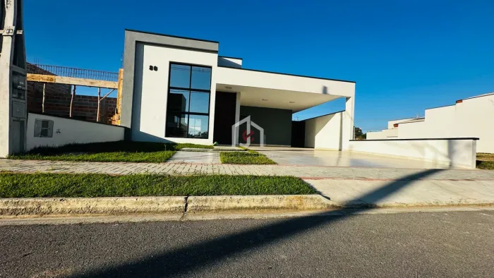 Casa com 3 suítes no Condomínio Bosque do Imperador em Pindamonhangaba