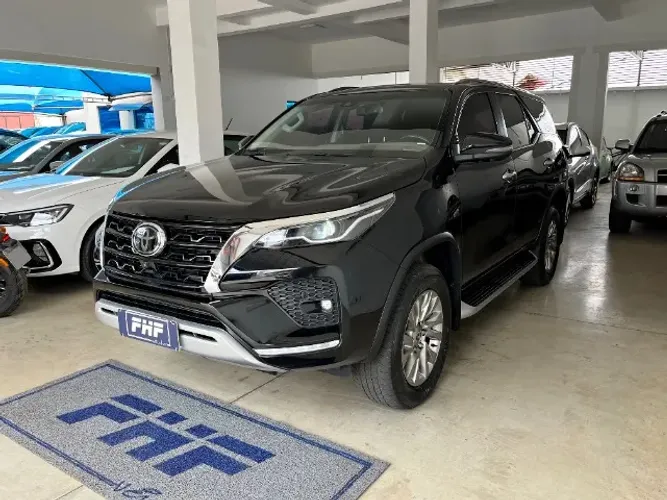 Hilux SW4 SRX 7L 4X4 2024