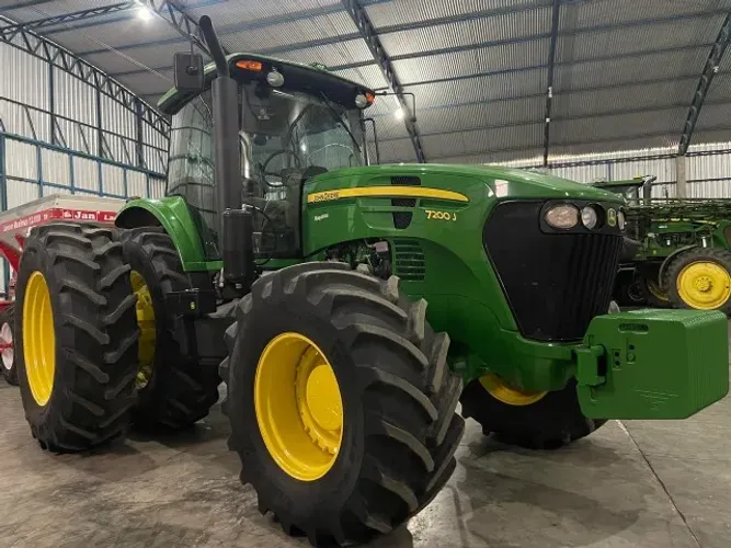 Trator John Deere 7200J Ano 2022