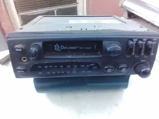 Som Automotivo Diplomat DP-1158AR
