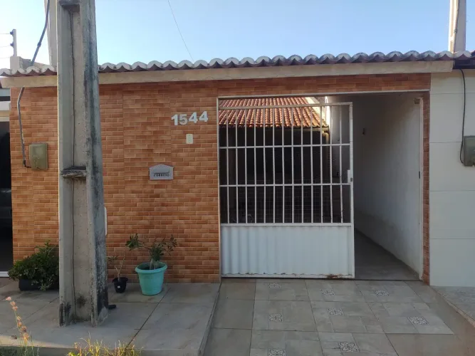 Vd.Casa em russas- ce