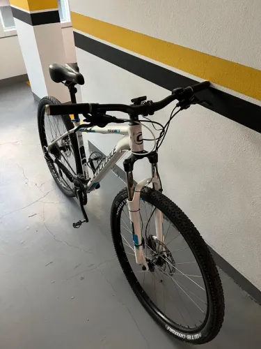 Bicicleta Cannondale aro 29