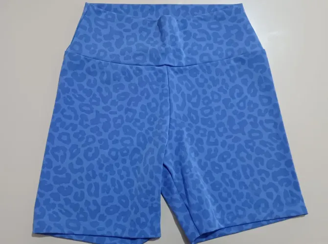 Shorts Feminino Azul com Estampa de Onca