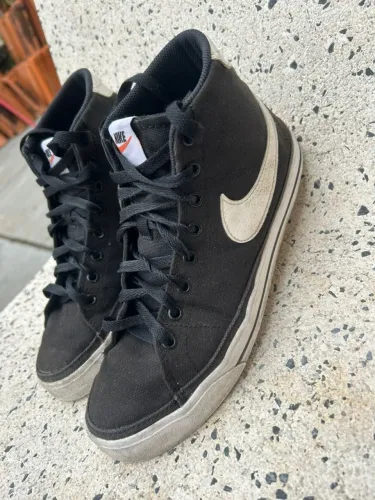 Tênis Nike Court Legacy Mid