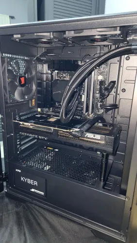 PC Gamer Potente - RTX 5080, Ryzen 7