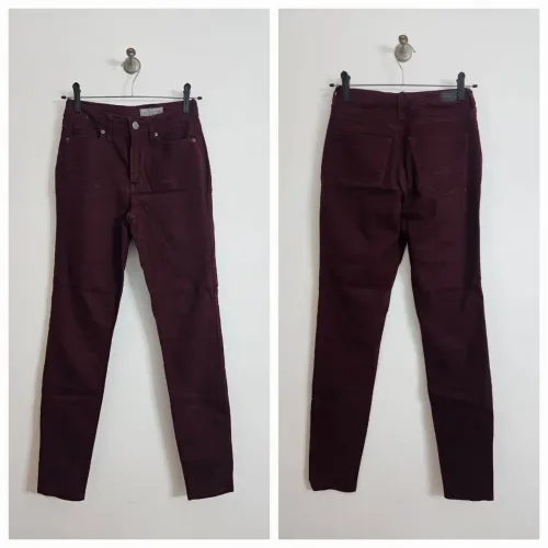Calça jeans cor vinho Aeropostale