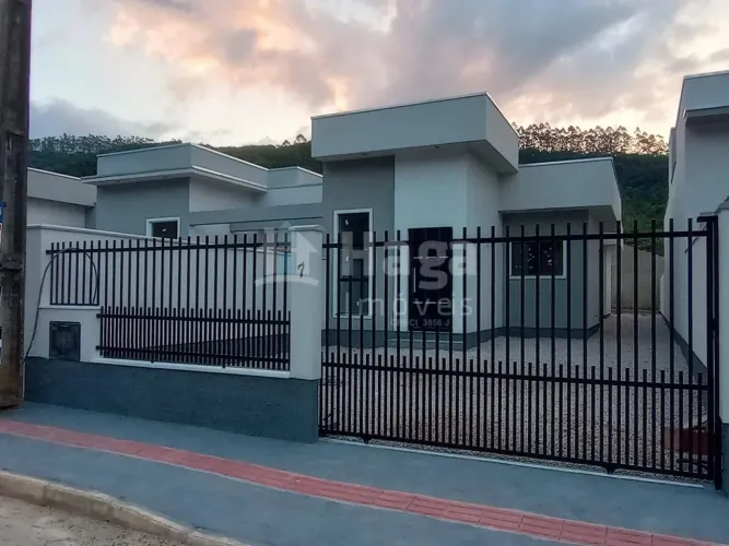 Casa à venda no Bairro Trinta Reis em Nova Trento/SC