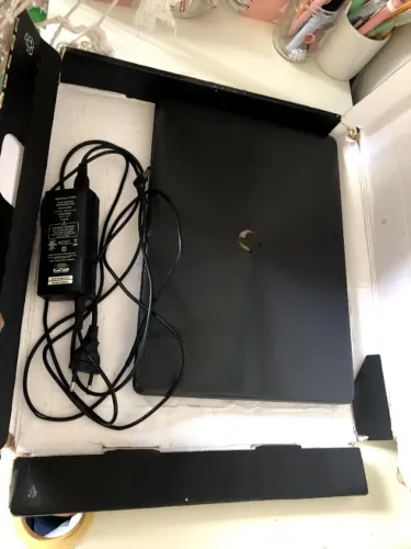 Notebook positivo ( Pequenos reparos - Pronto p/ uso