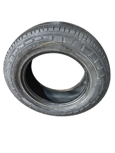 Pneu Michelin 225/65R16C 38