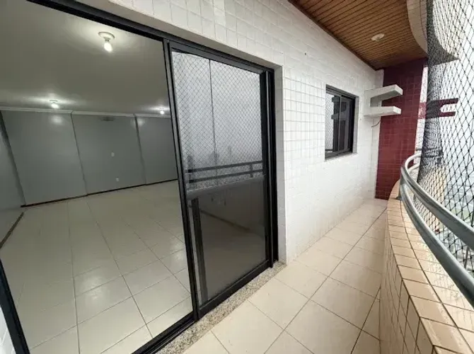Apartamento para alugar com 3 quartos, sendo 1 suíte, no Edifício. Porto do Sol