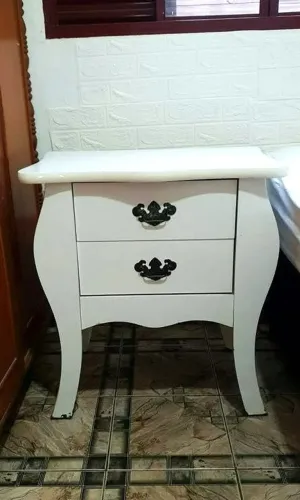 Mesa de canto de cama
