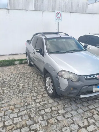 Fiat Strada Adventure1.8/ 1.8 Locker Flex CD 2015