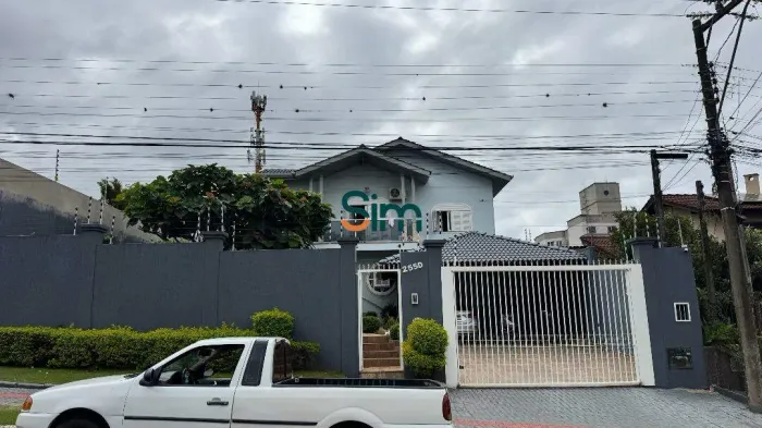 Casa residencial para aluguel em Chapecó/SC (Bairro Santa Maria) 4 quartos, 1 suíte, 4 va