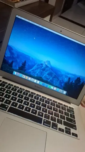 MACBOOK AIR DE 13 POLEGADAS, disponivel para ofertas de valores menores